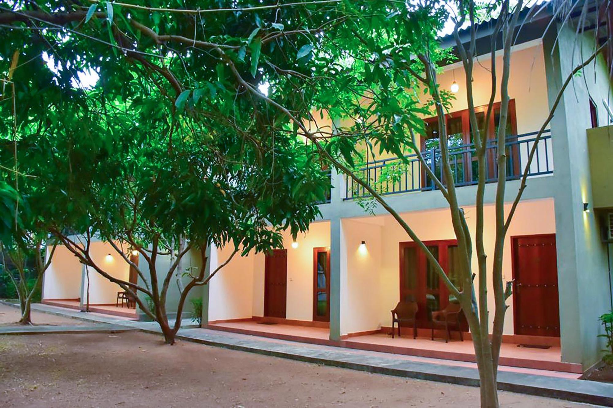 Tropicara Resort Sigiriya Luaran gambar