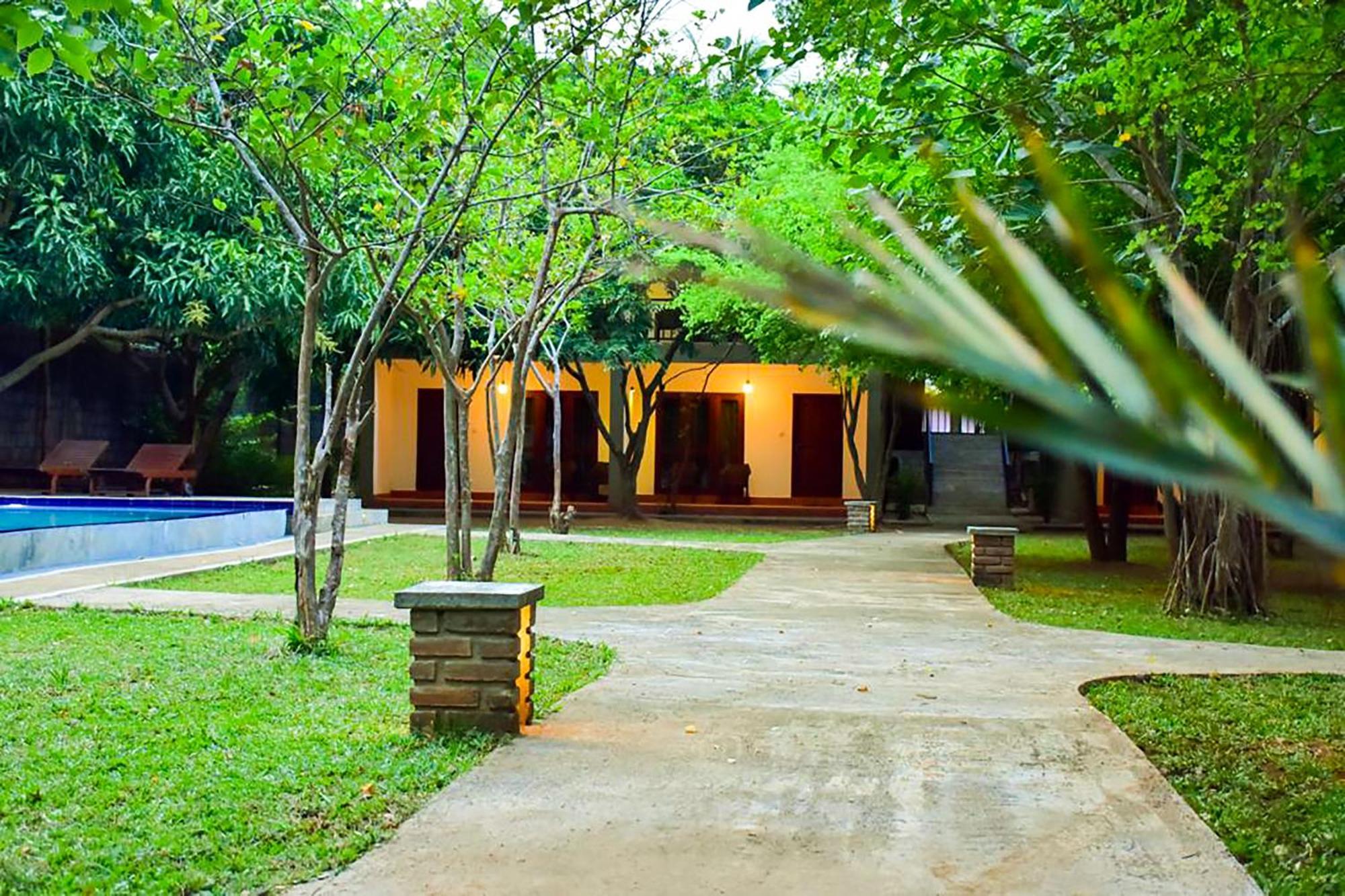 Tropicara Resort Sigiriya Luaran gambar