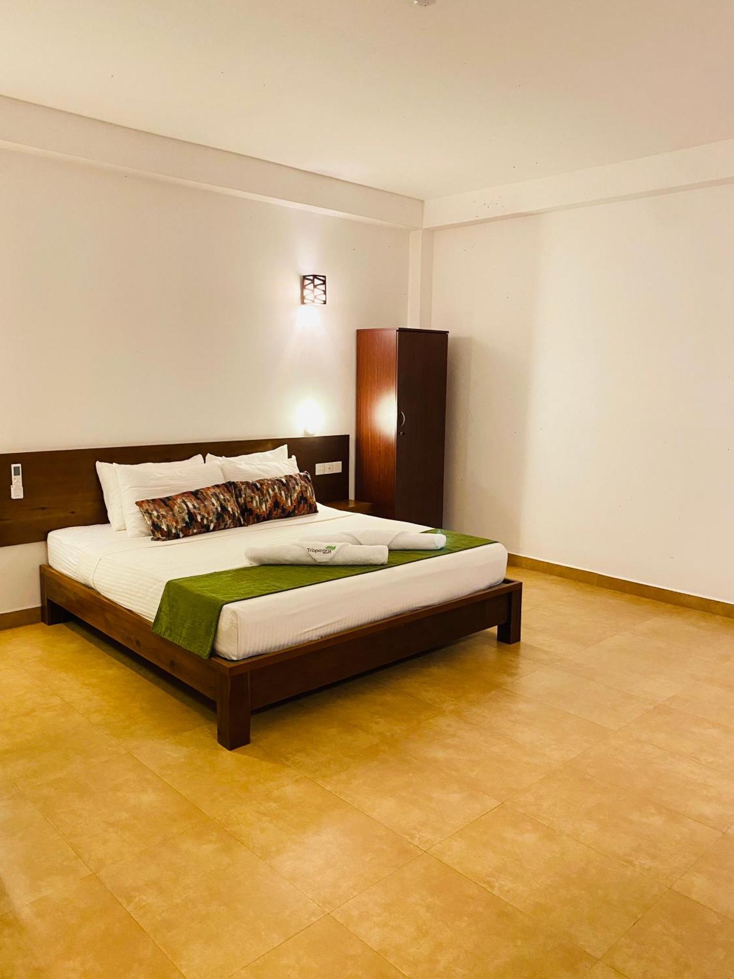 Tropicara Resort Sigiriya Luaran gambar